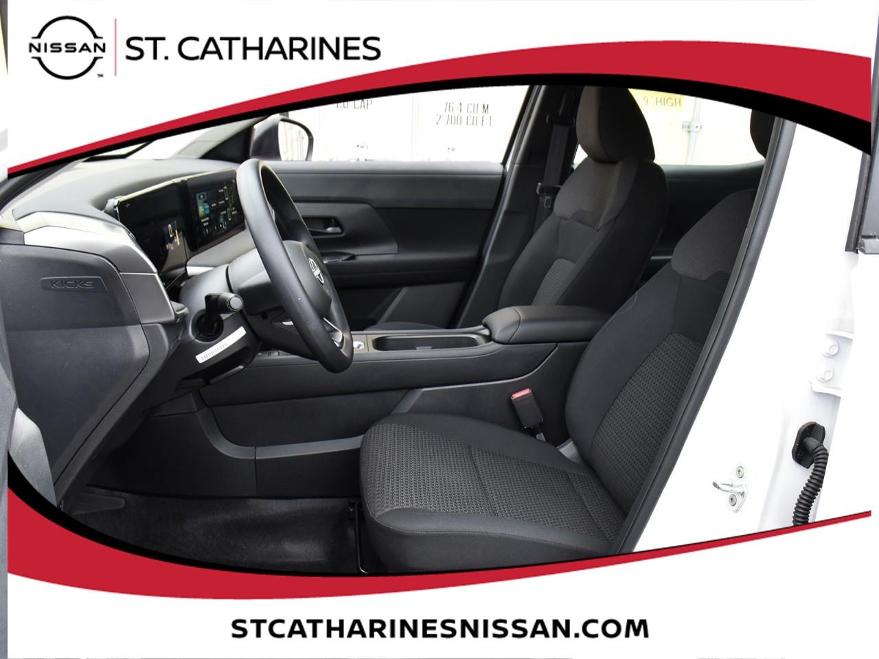 2025 Nissan Kicks S Photo