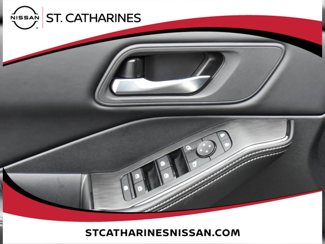 2025 Nissan Rogue Midnight Edition Photo