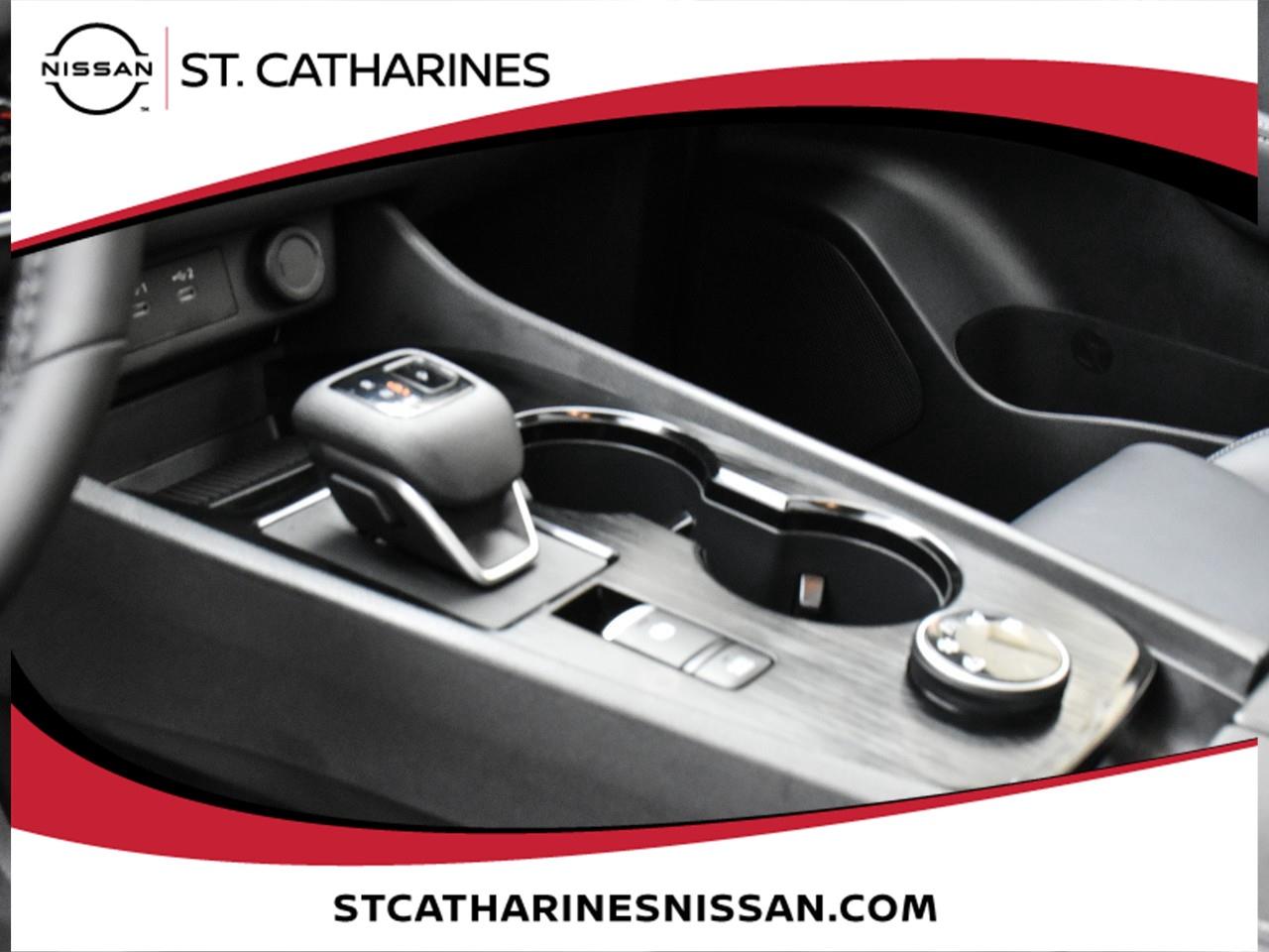 2025 Nissan Rogue Midnight Edition Photo