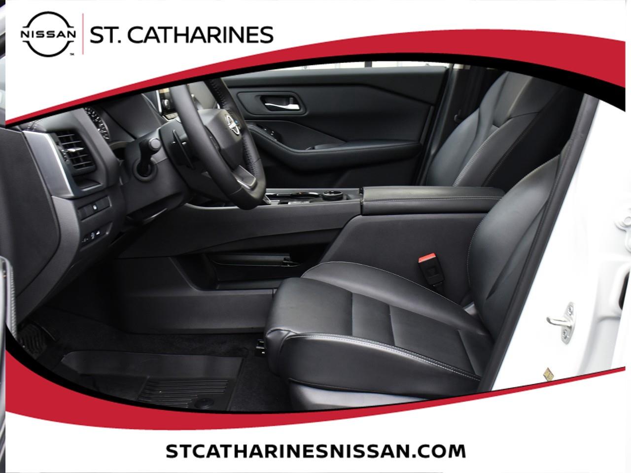 2025 Nissan Rogue Midnight Edition Photo