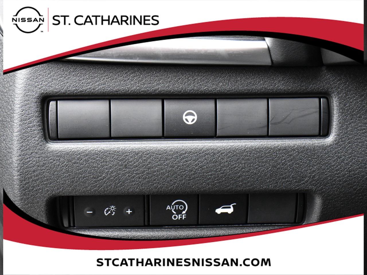 2025 Nissan Rogue Midnight Edition Photo