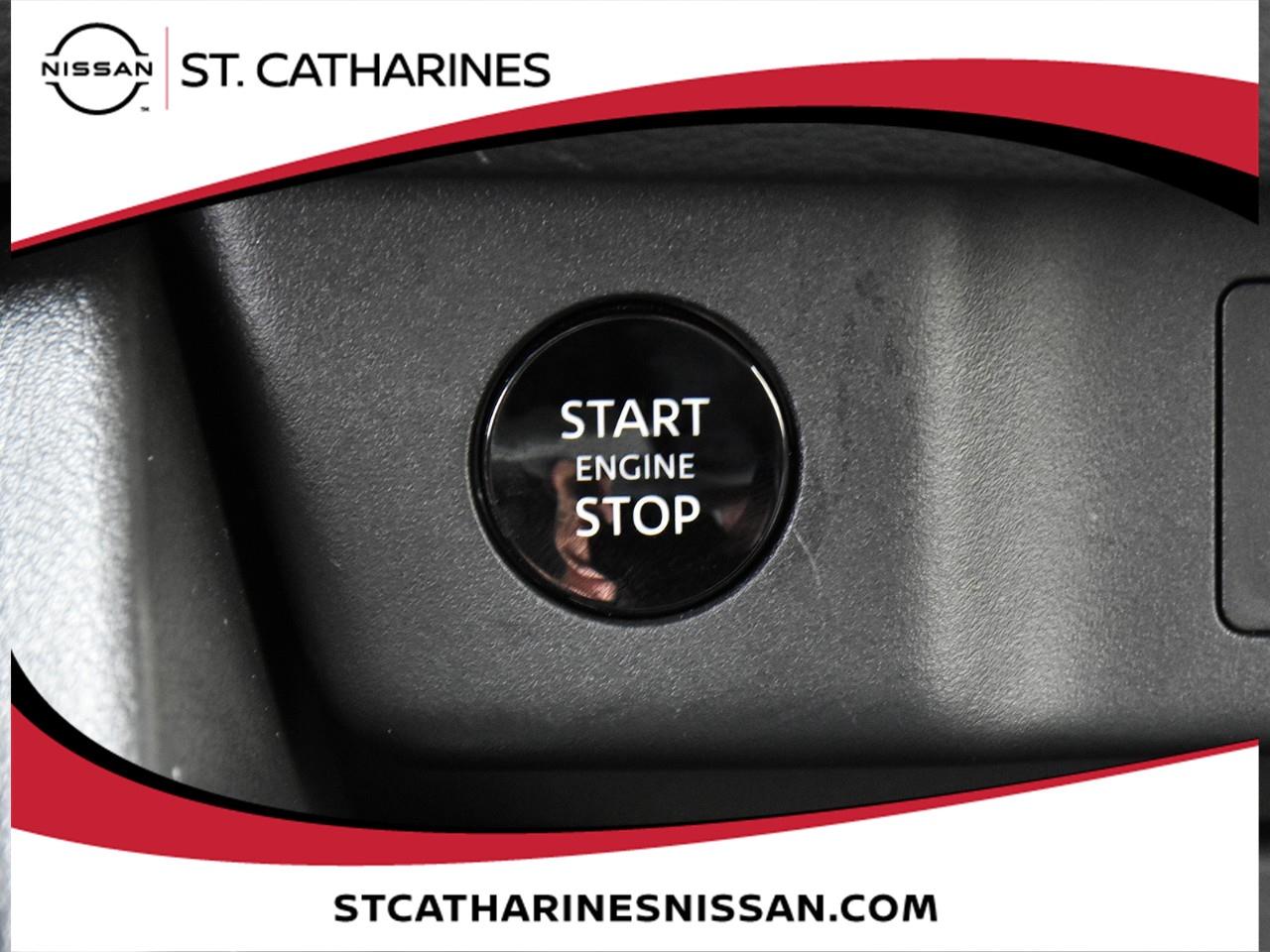 2025 Nissan Rogue Midnight Edition Photo