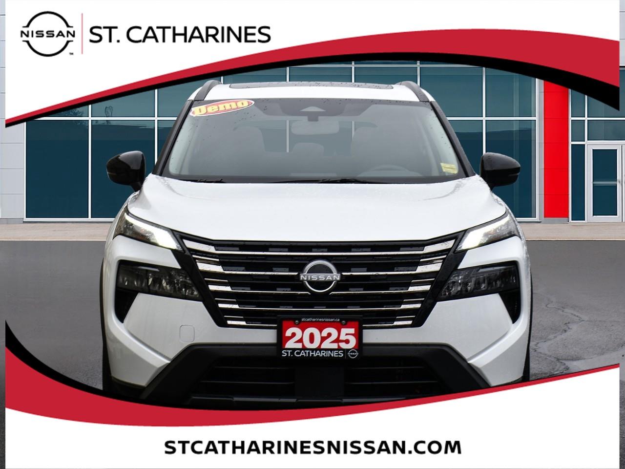 2025 Nissan Rogue Midnight Edition Photo3