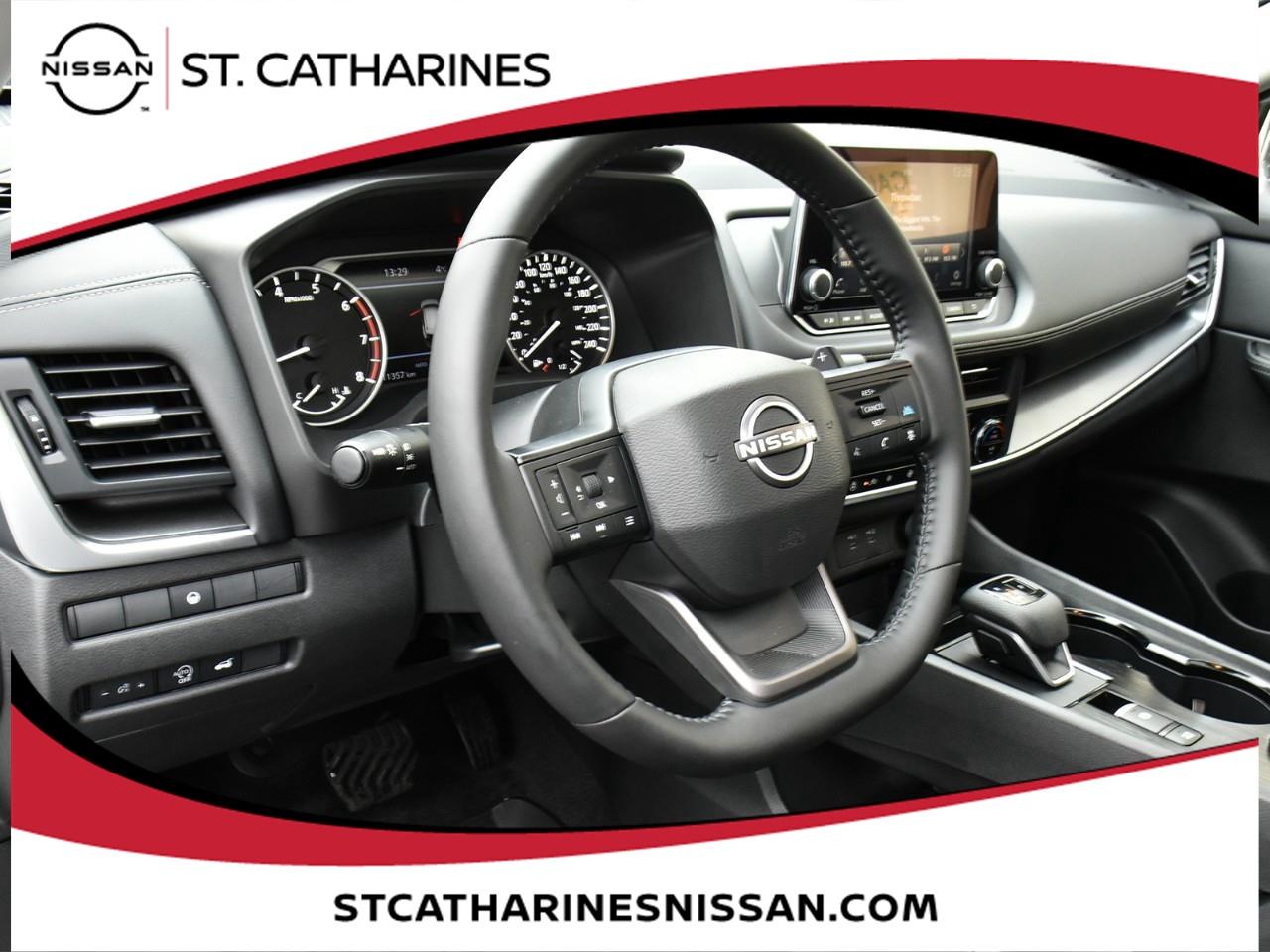 2025 Nissan Rogue Midnight Edition Photo