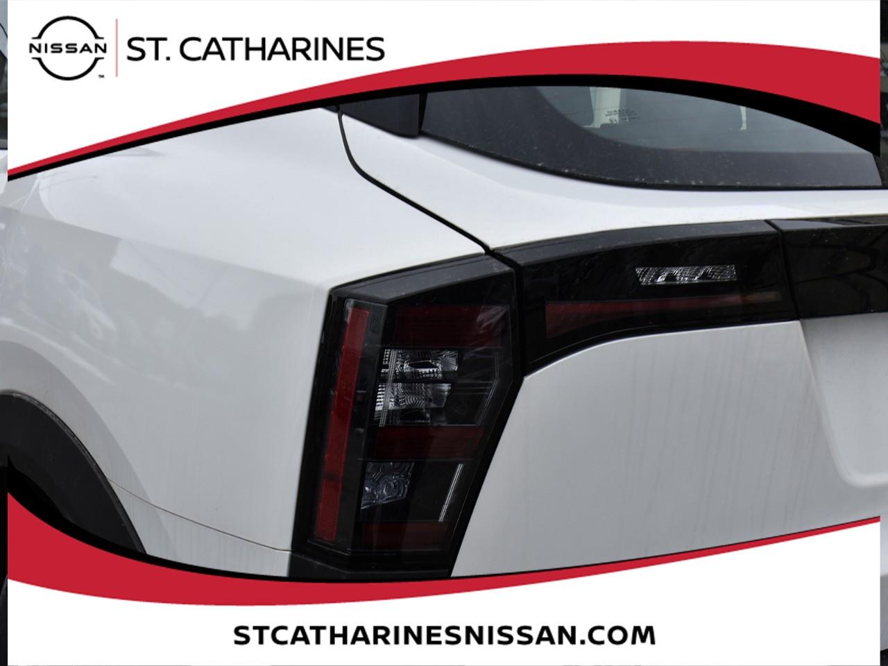 2025 Nissan Kicks S Photo