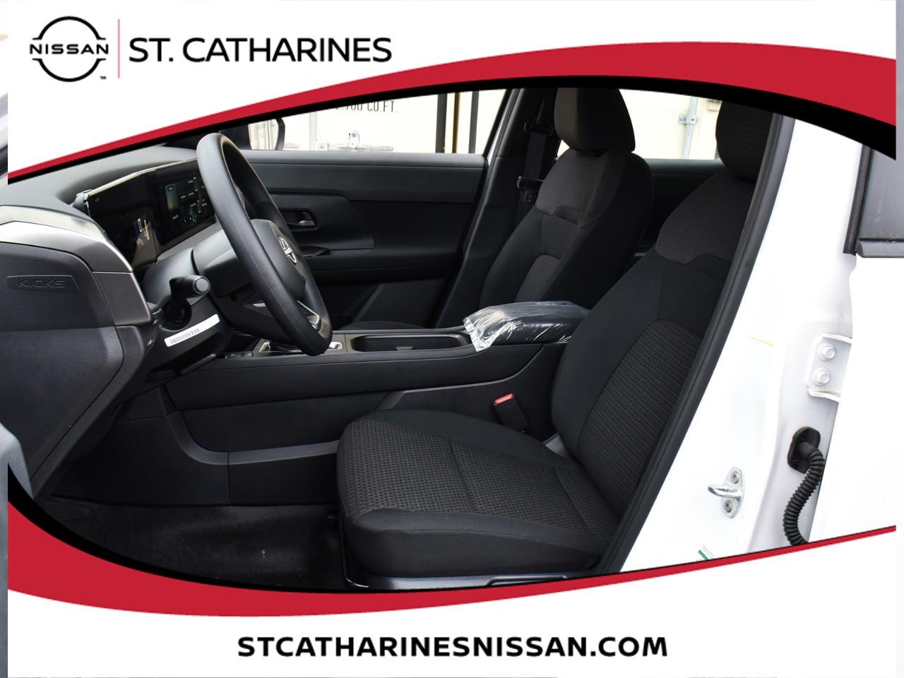 2025 Nissan Kicks S Photo