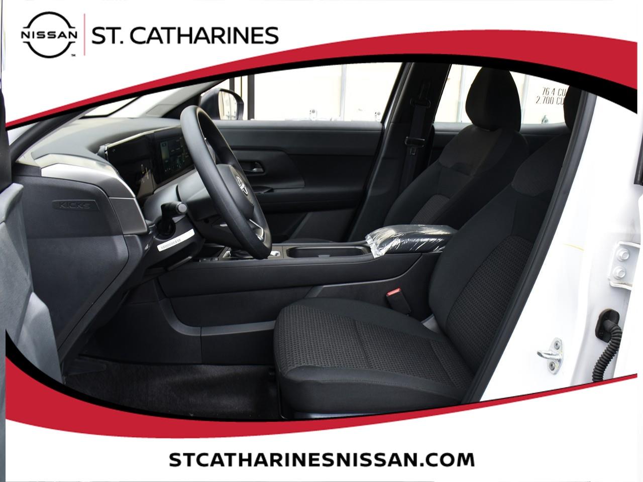 2025 Nissan Kicks S Photo