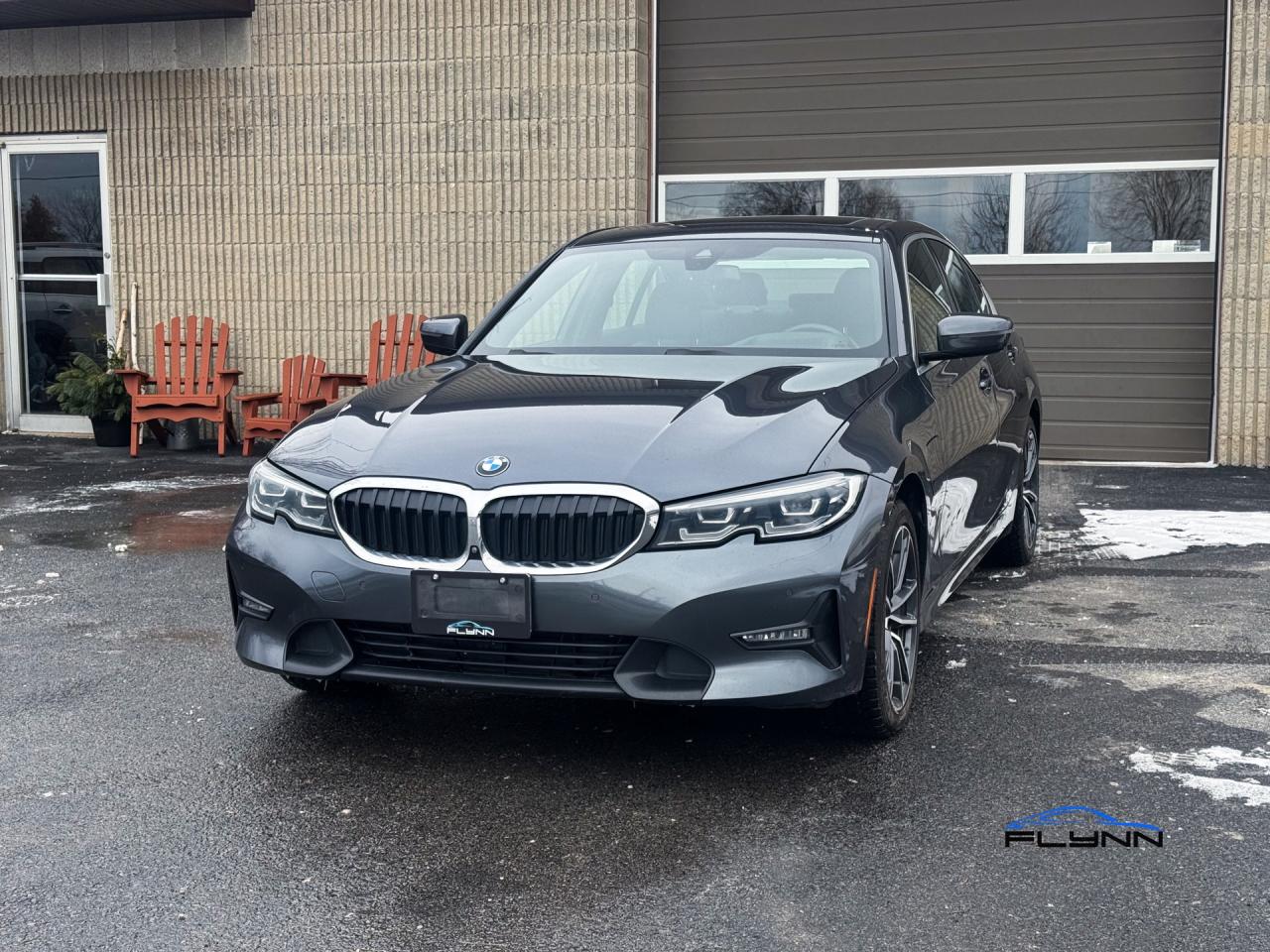 2021 BMW 3 Series 330e xDrive Plug-in Hybrid! Rare! Photo2