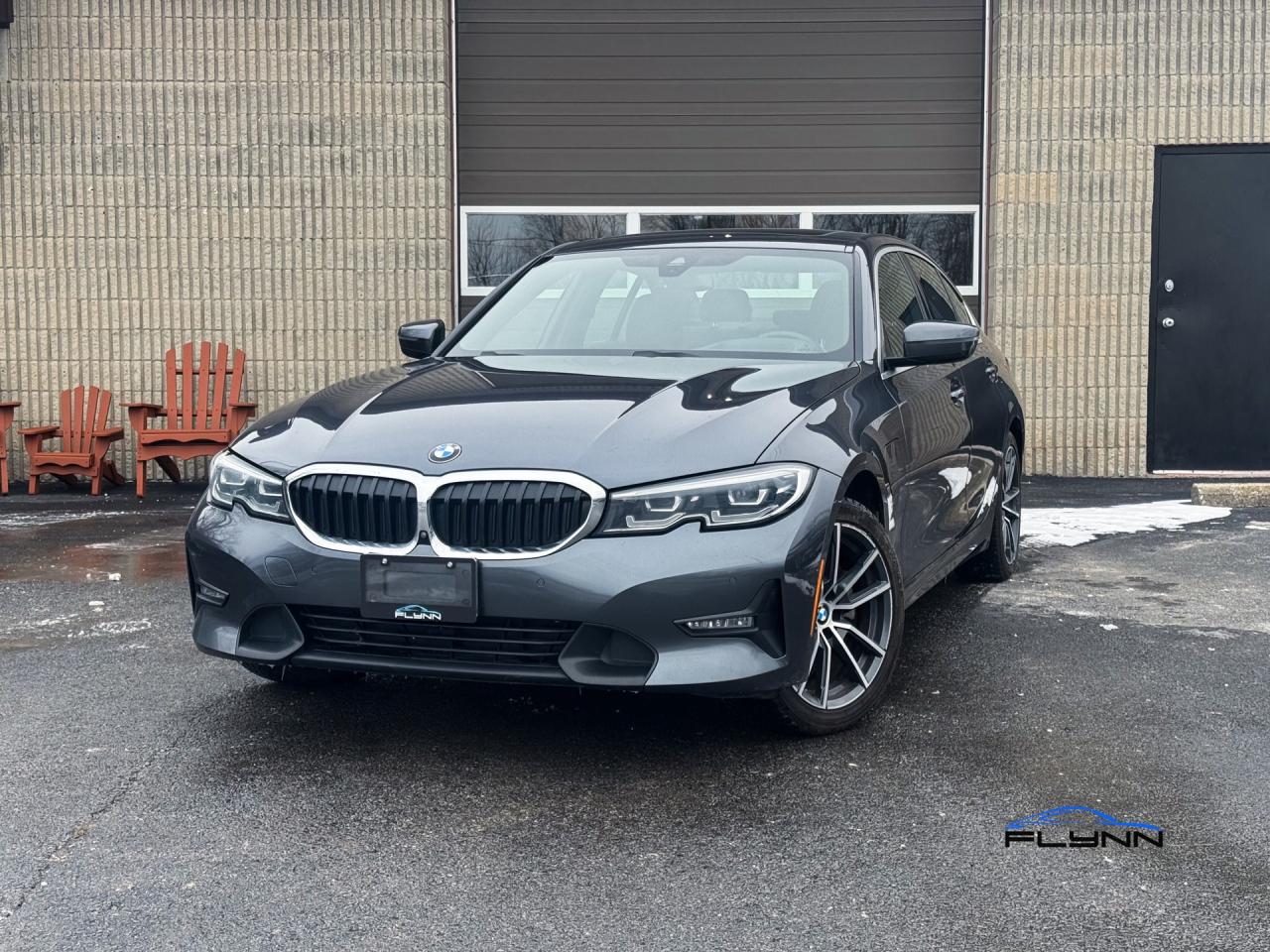 2021 BMW 3 Series 330e xDrive Plug-in Hybrid! Rare! Photo