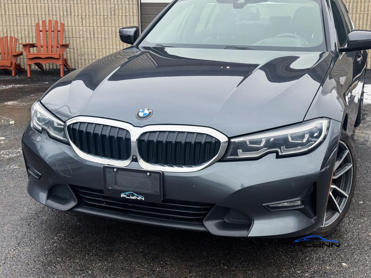 2021 BMW 3 Series 330e xDrive Plug-in Hybrid! Rare! Photo4