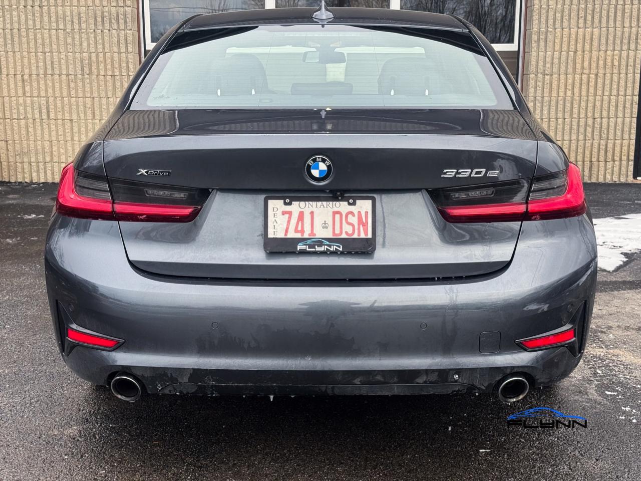 2021 BMW 3 Series 330e xDrive Plug-in Hybrid! Rare! Photo