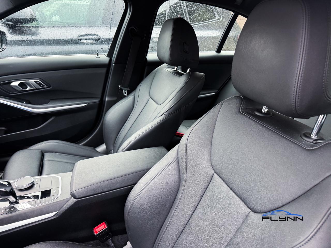 2021 BMW 3 Series 330e xDrive Plug-in Hybrid! Rare! Photo