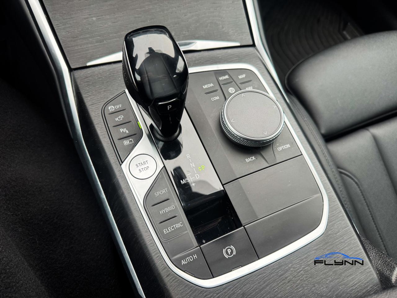 2021 BMW 3 Series 330e xDrive Plug-in Hybrid! Rare! Photo