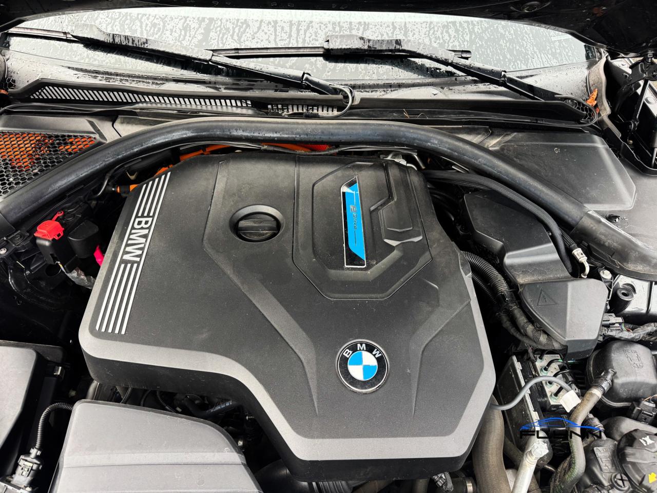 2021 BMW 3 Series 330e xDrive Plug-in Hybrid! Rare! Photo