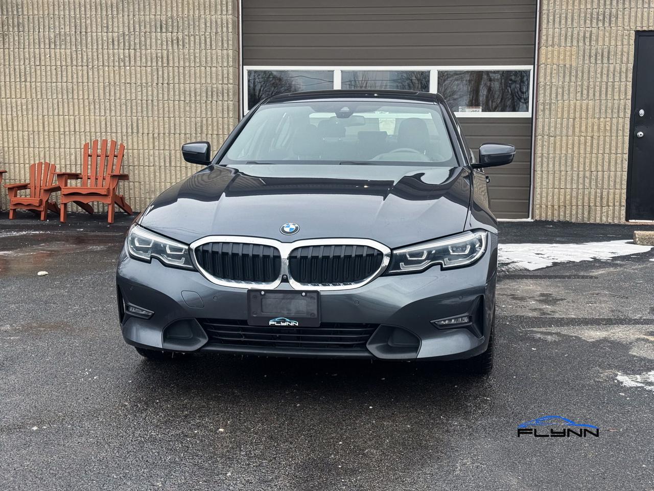 2021 BMW 3 Series 330e xDrive Plug-in Hybrid! Rare! Photo