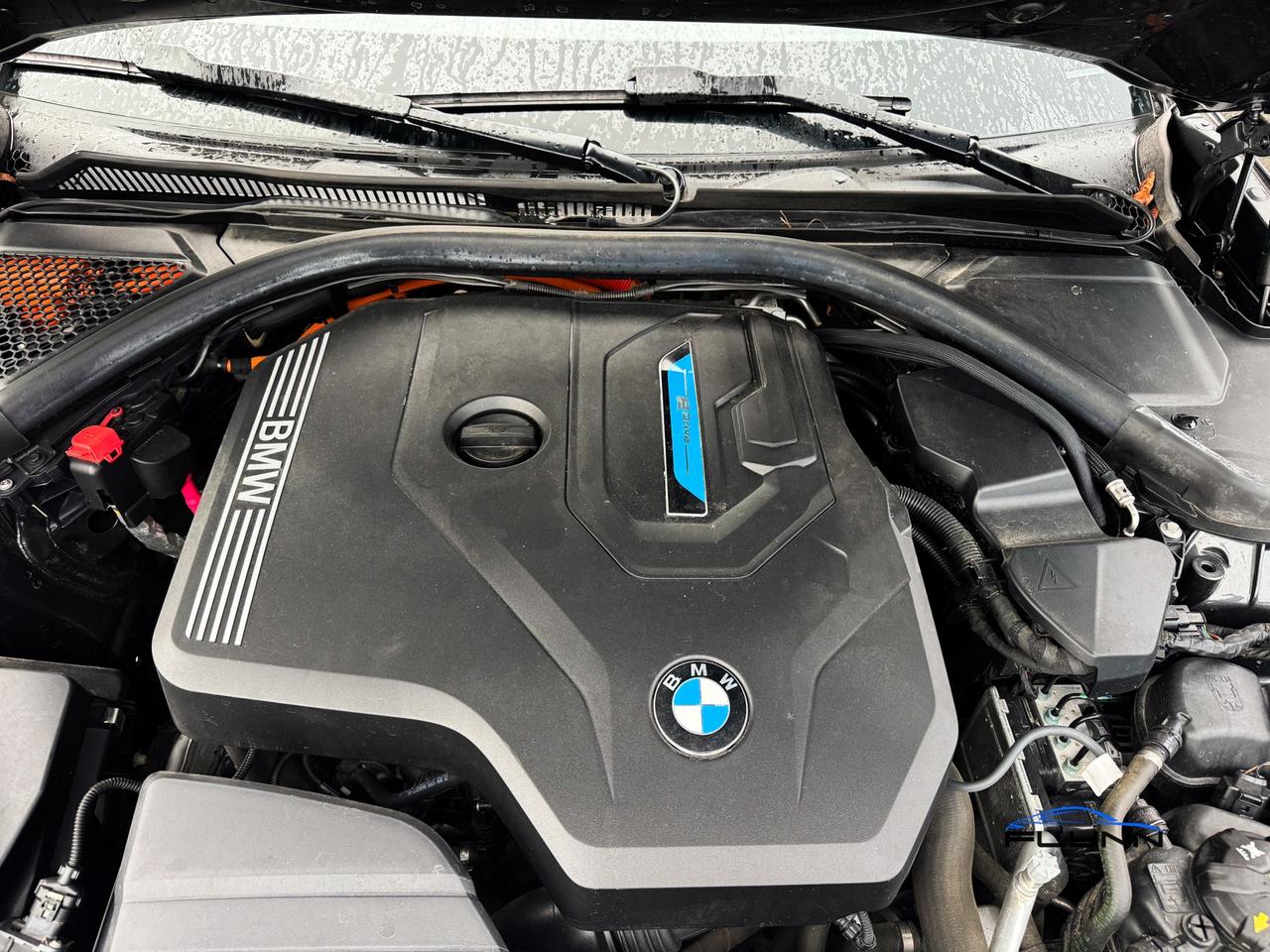 2021 BMW 3 Series 330e xDrive Plug-in Hybrid! Rare! Photo