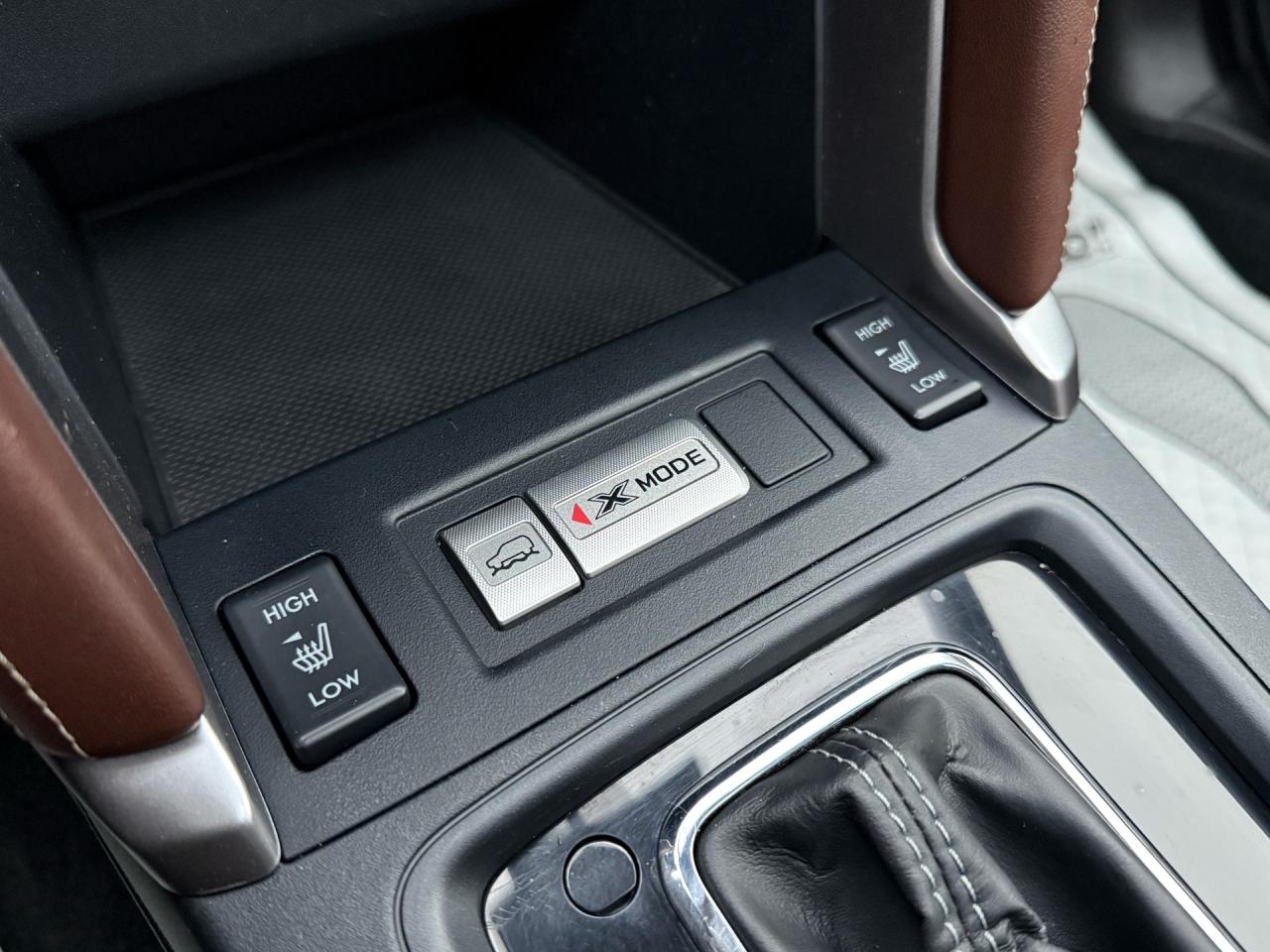 2017 Subaru Forester 2.0XT Limited w/Tech Pkg  ACCIDENT FREE 1-OWNER CE Photo