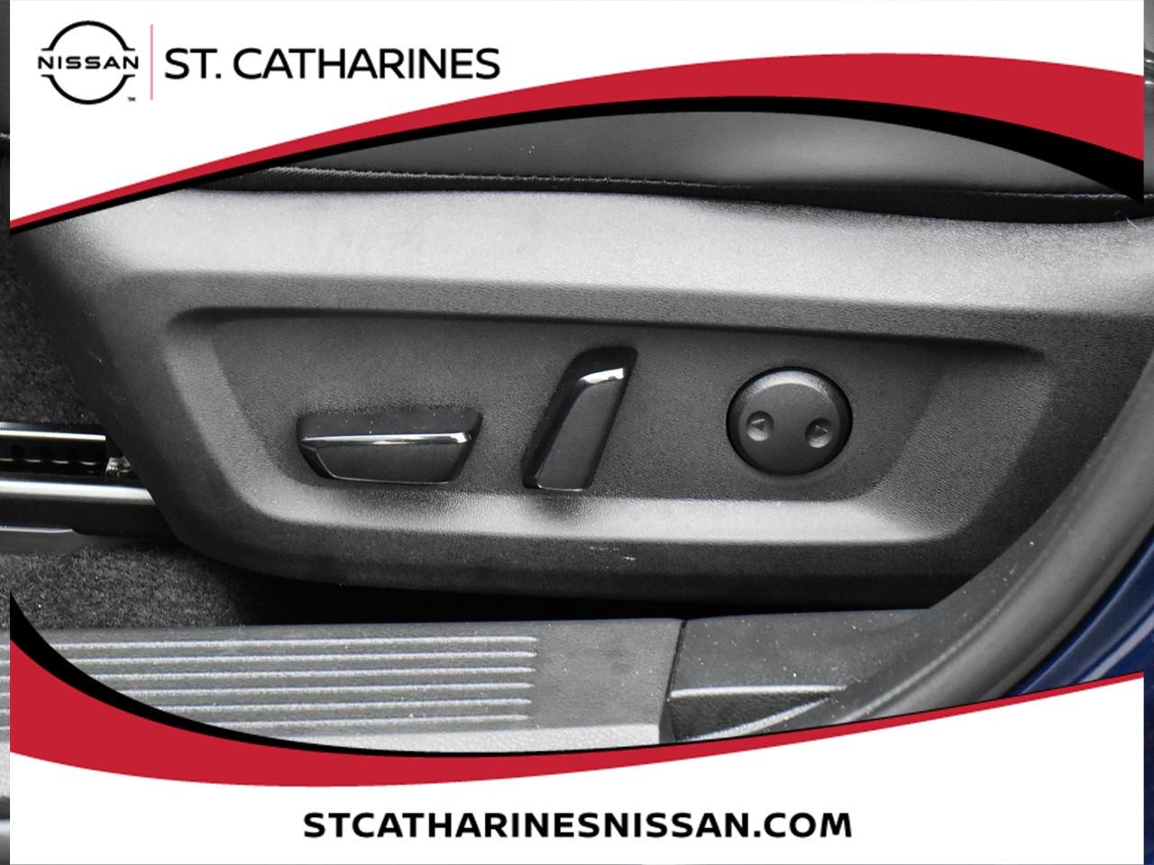 2025 Nissan Rogue Midnight Edition Photo