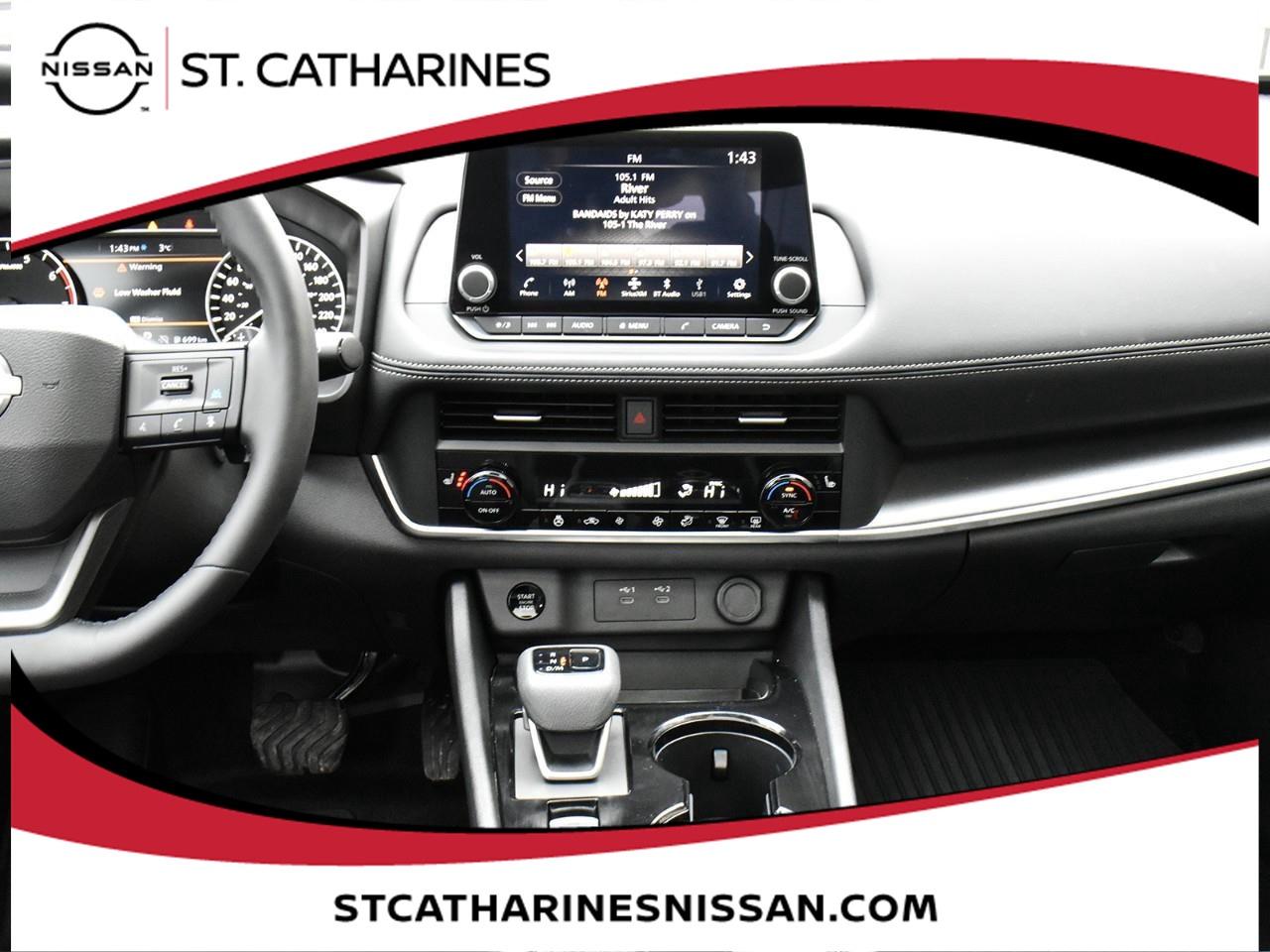 2025 Nissan Rogue Midnight Edition Photo