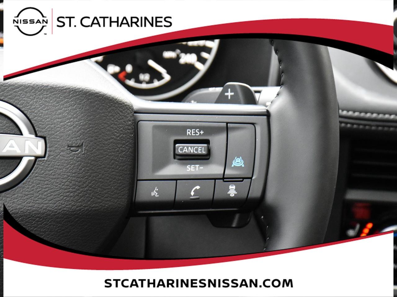 2025 Nissan Rogue Midnight Edition Photo