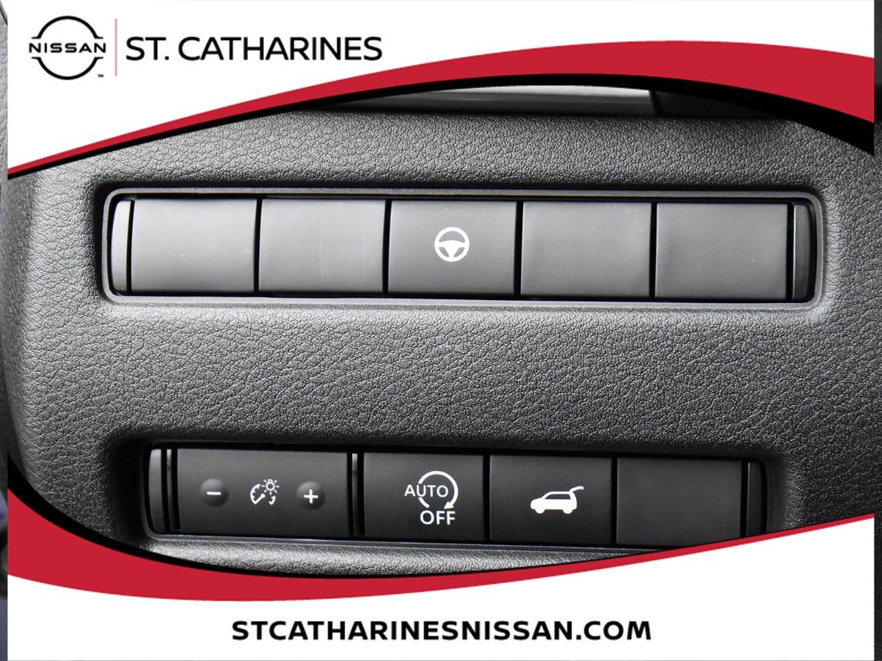 2025 Nissan Rogue Midnight Edition Photo