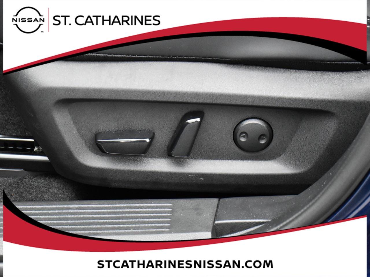 2025 Nissan Rogue Midnight Edition Photo