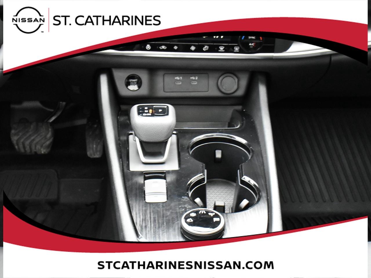 2025 Nissan Rogue Midnight Edition Photo