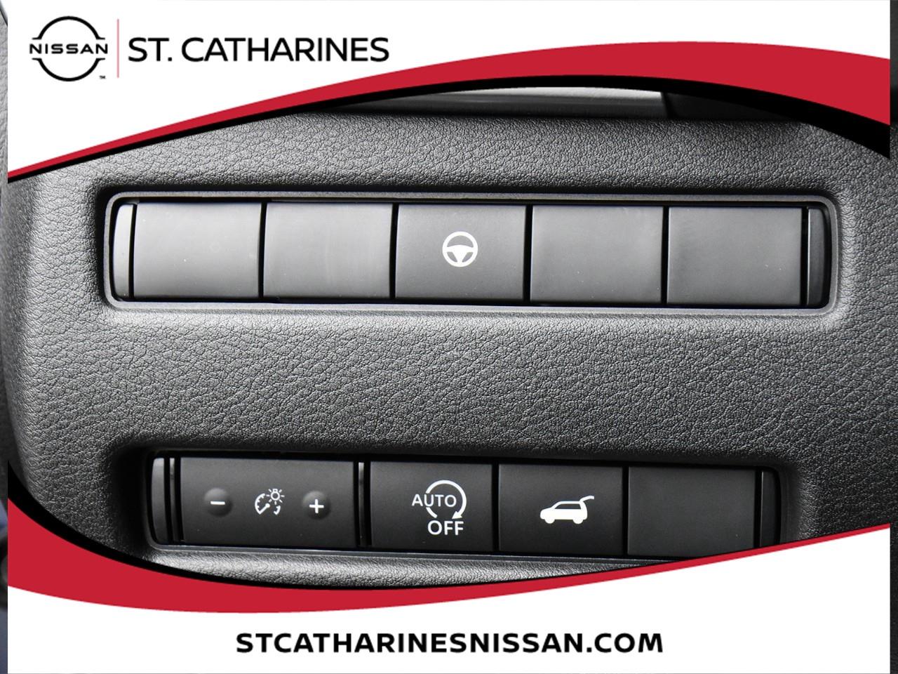 2025 Nissan Rogue Midnight Edition Photo