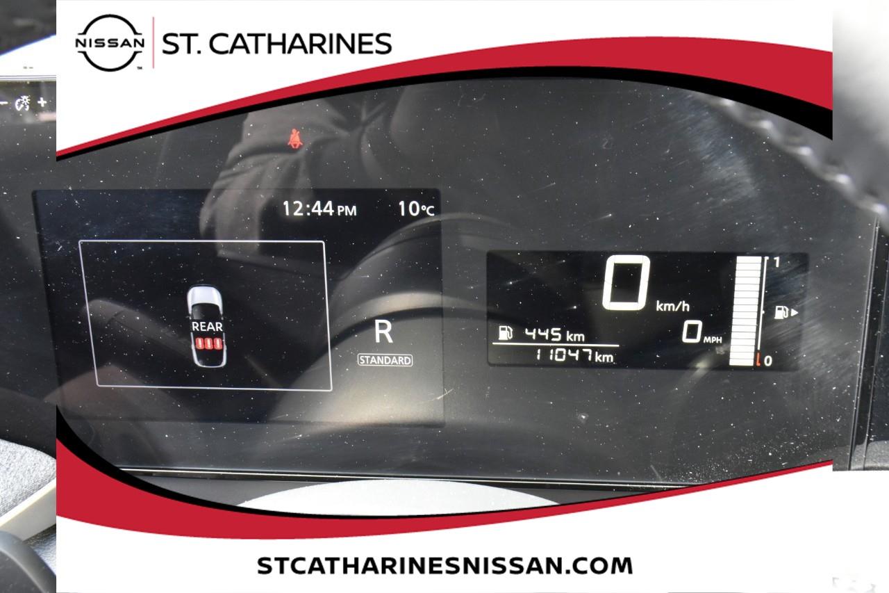 2025 Nissan Kicks SV Photo