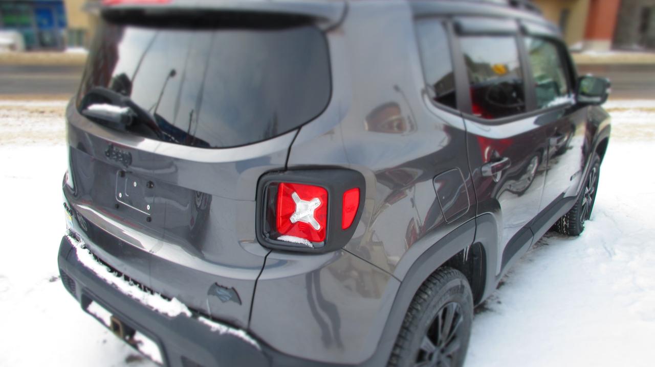 2016 Jeep Renegade North 4dr 4x4 Photo2