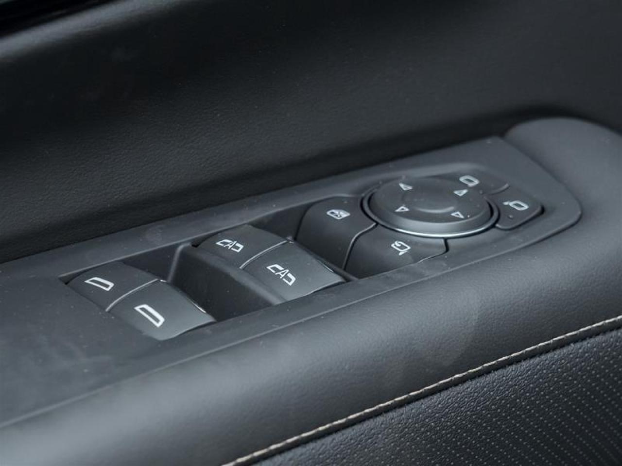 2025 Chevrolet Suburban Premier 4dr 4x4 Photo