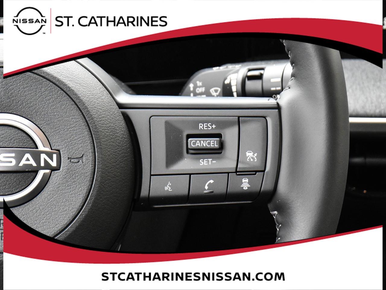 2025 Nissan Kicks SV Photo