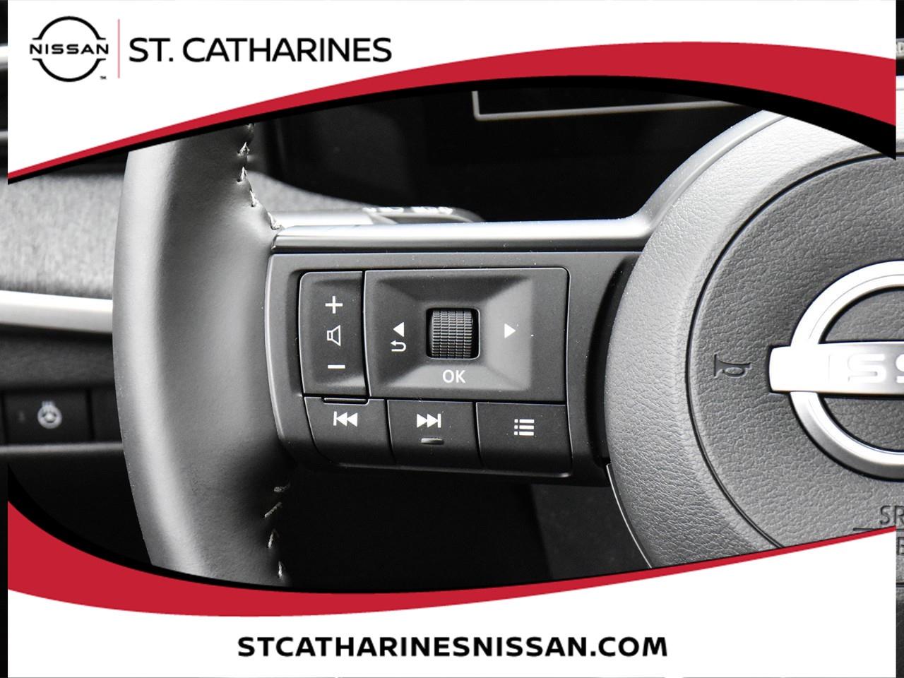 2025 Nissan Kicks SV Photo