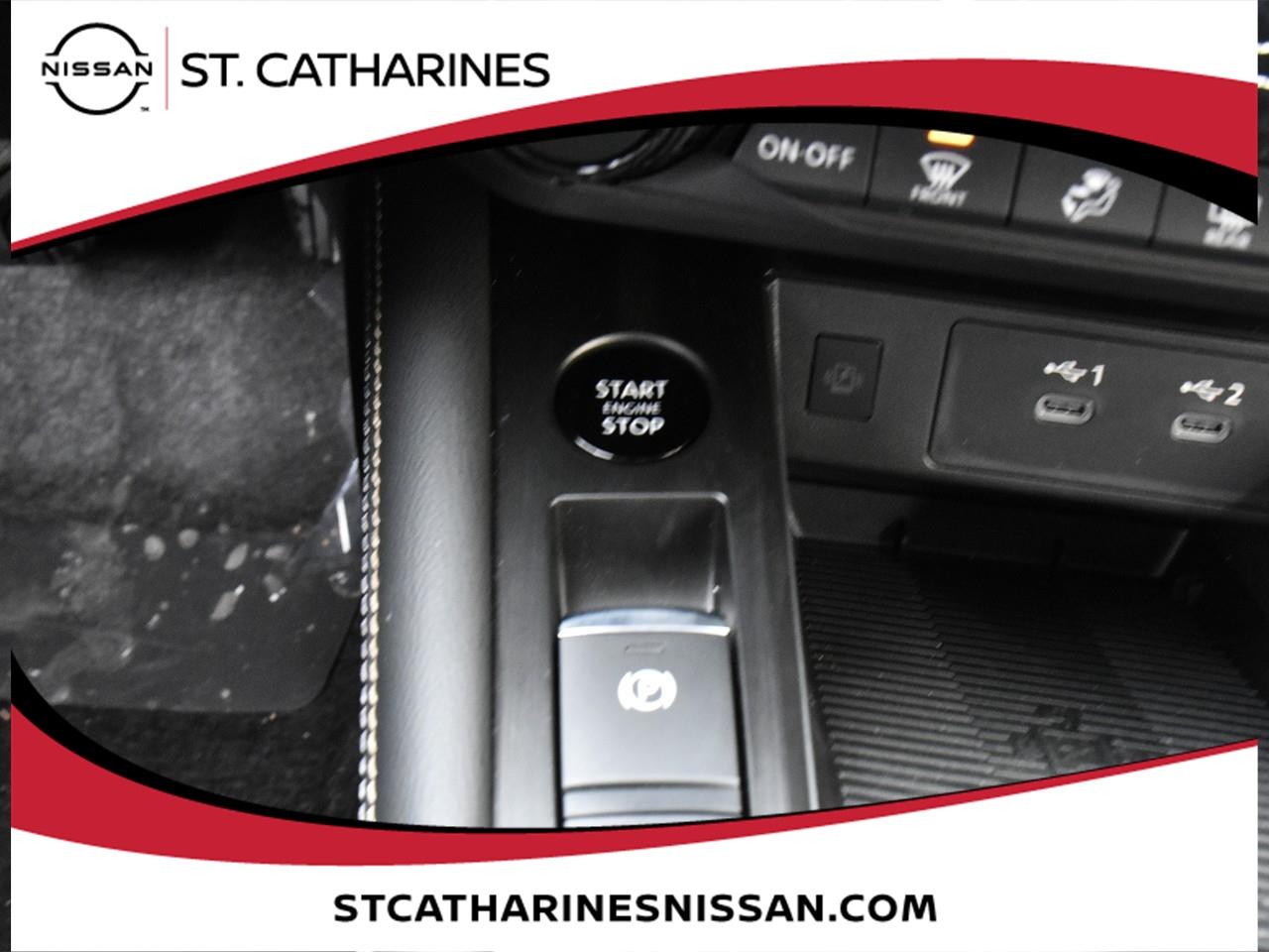 2025 Nissan Kicks SV Photo