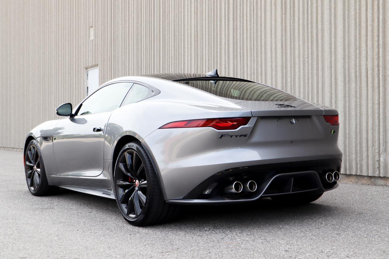 2021 Jaguar F-Type  Photo2
