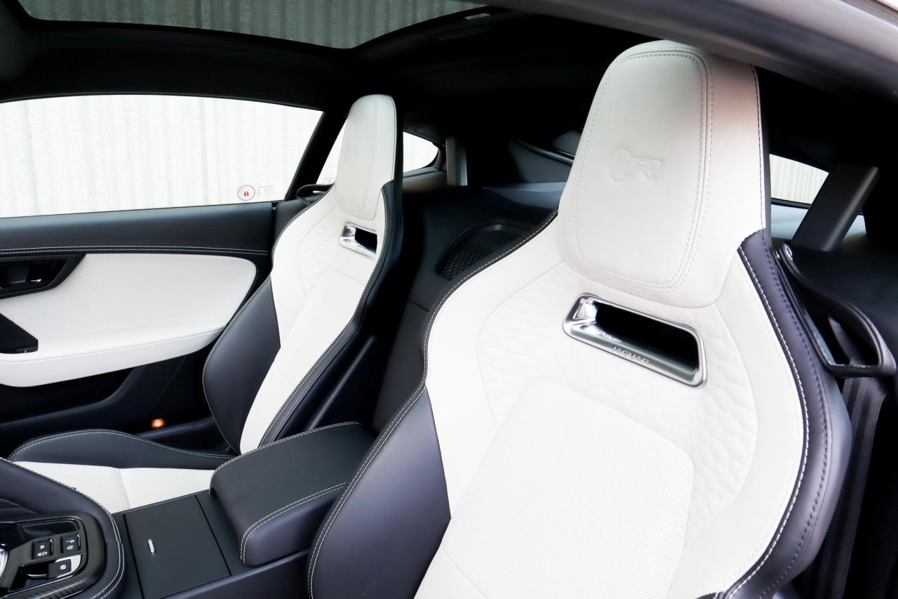 2021 Jaguar F-Type  Photo