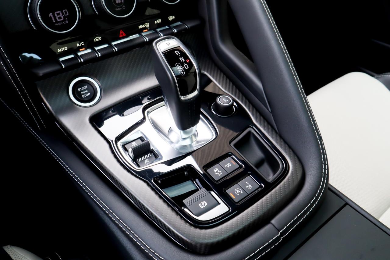 2021 Jaguar F-Type  Photo