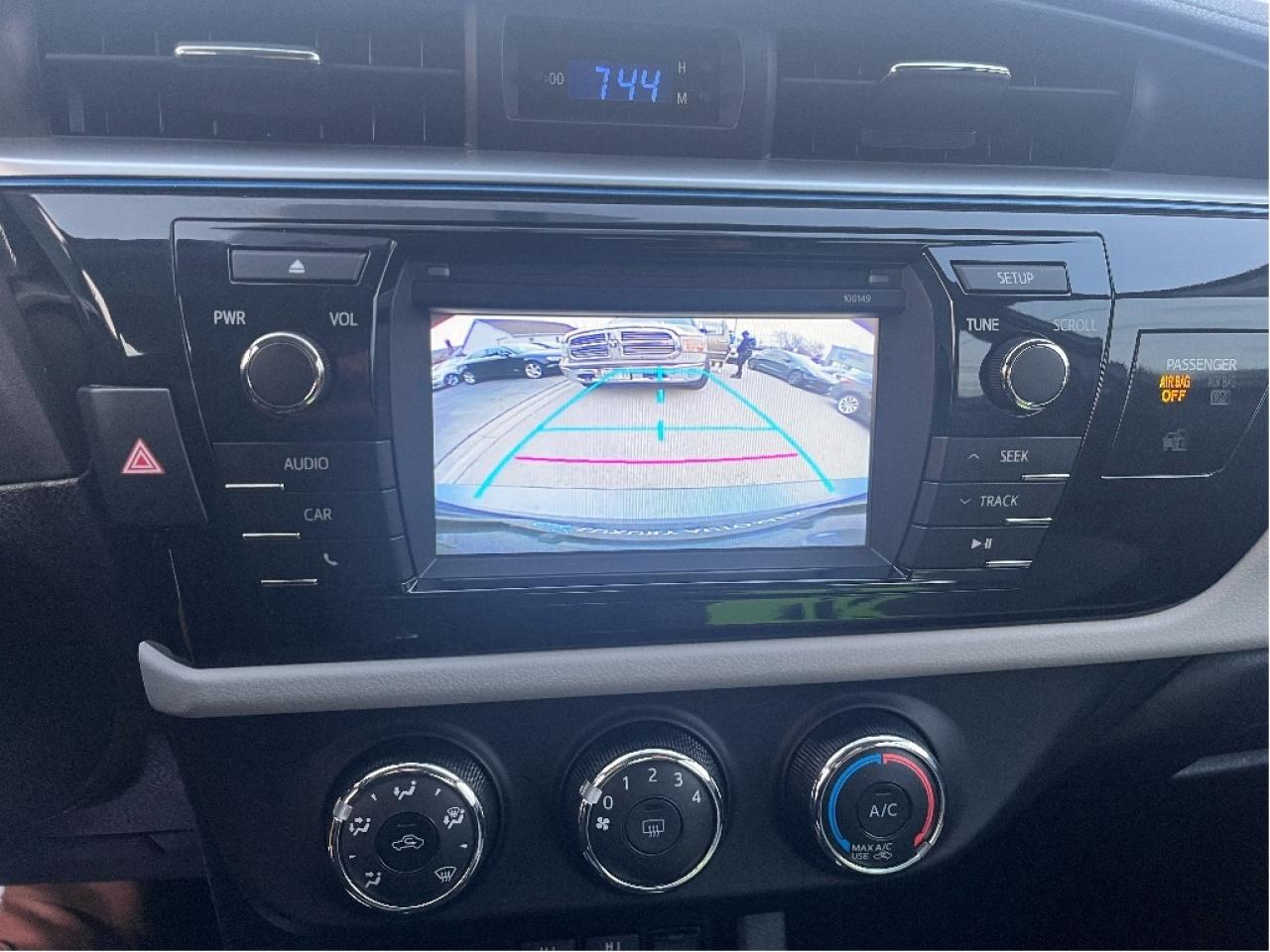 2015 Toyota Corolla ONE OWNER CERTIFIED Photo