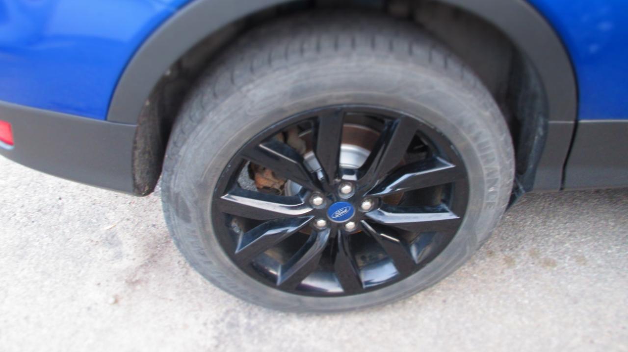 2019 Ford Escape SE 4dr 4x4 Photo2