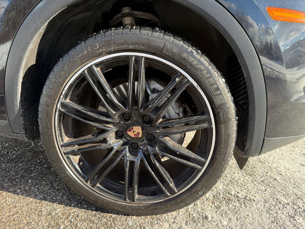 2015 Porsche Cayenne S - AWD - UPGRADED WHEEL PACKAGE - BOSE SOUND SYST Photo