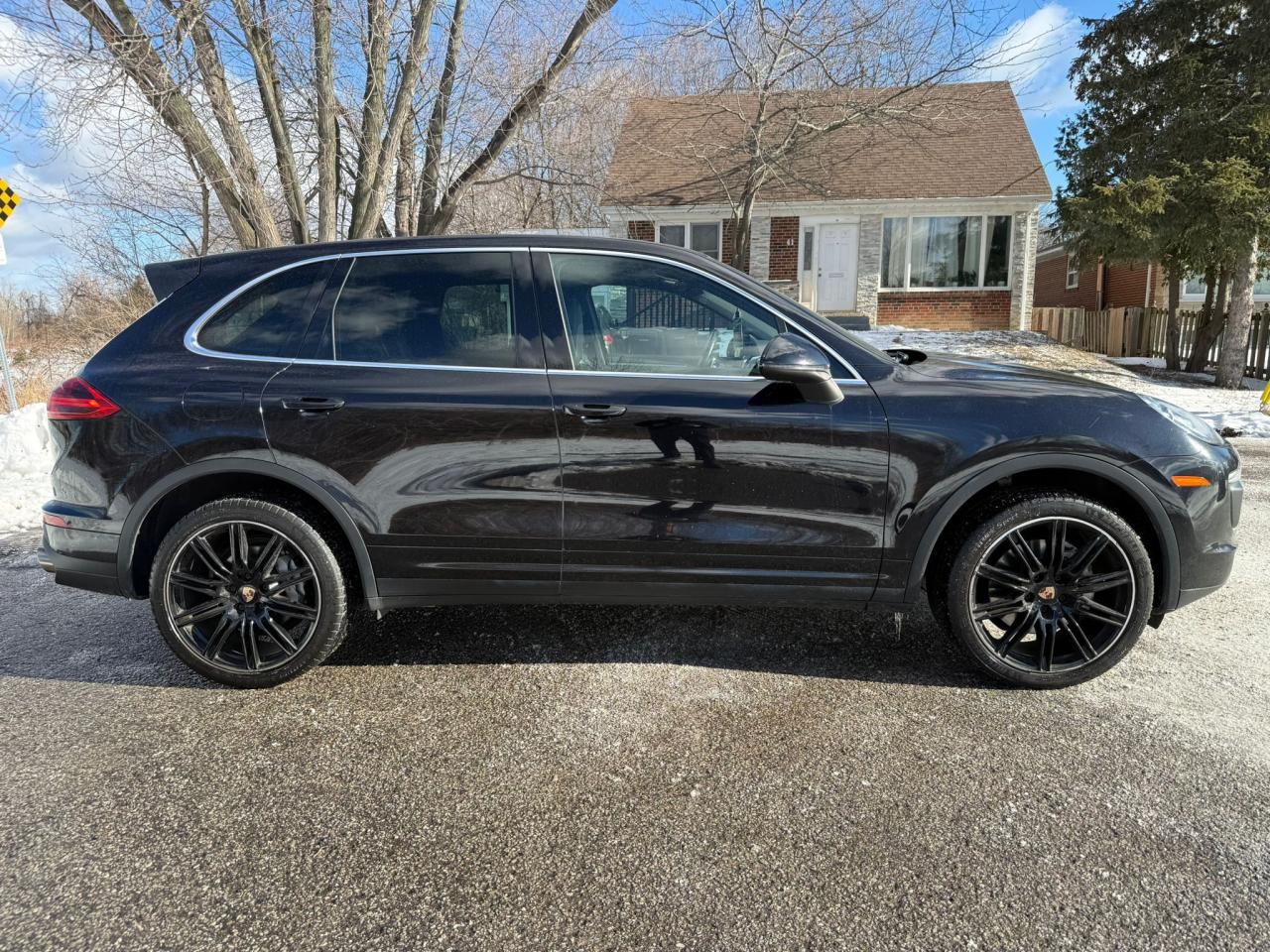 2015 Porsche Cayenne S - AWD - UPGRADED WHEEL PACKAGE - BOSE SOUND SYST Photo