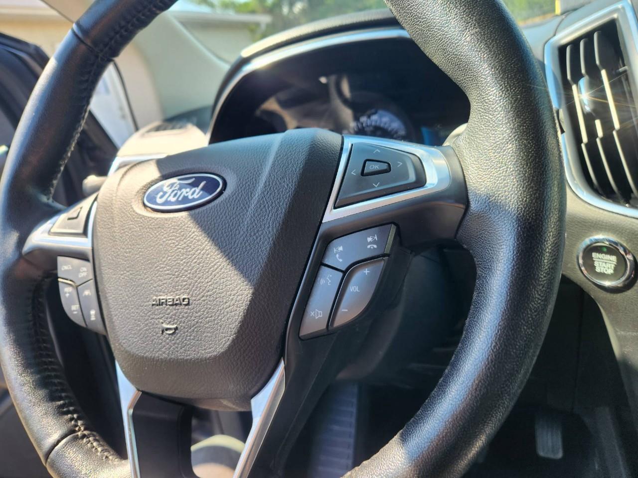 2021 Ford Edge TITANIUM 4DR ALL-WHEEL DRIVE Photo