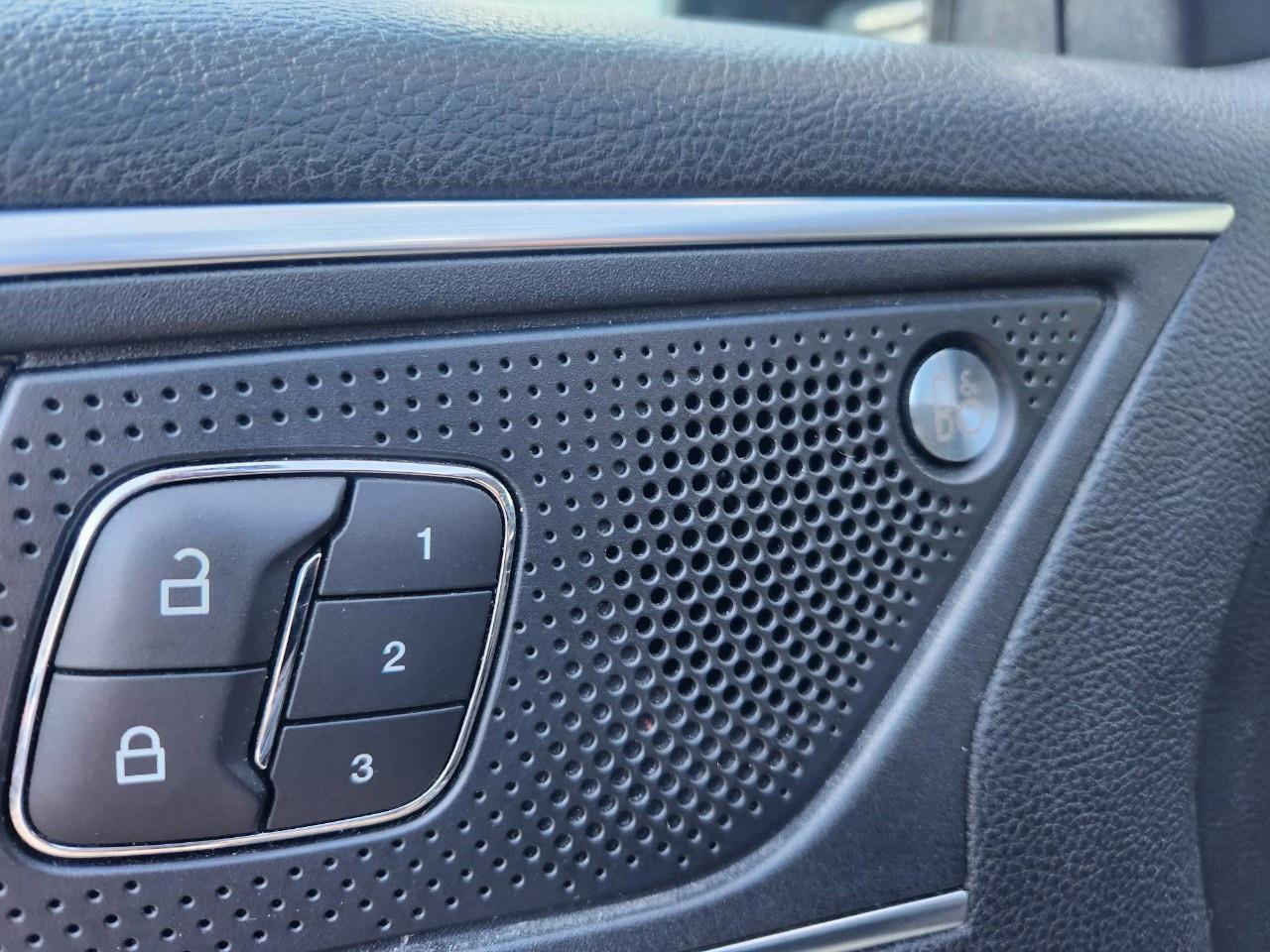 2021 Ford Edge TITANIUM 4DR ALL-WHEEL DRIVE Photo