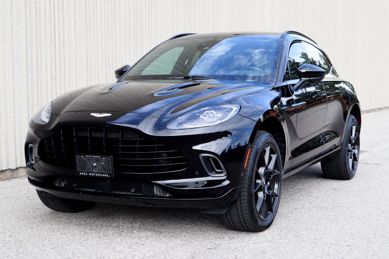 2021 Aston Martin DBX  Photo0