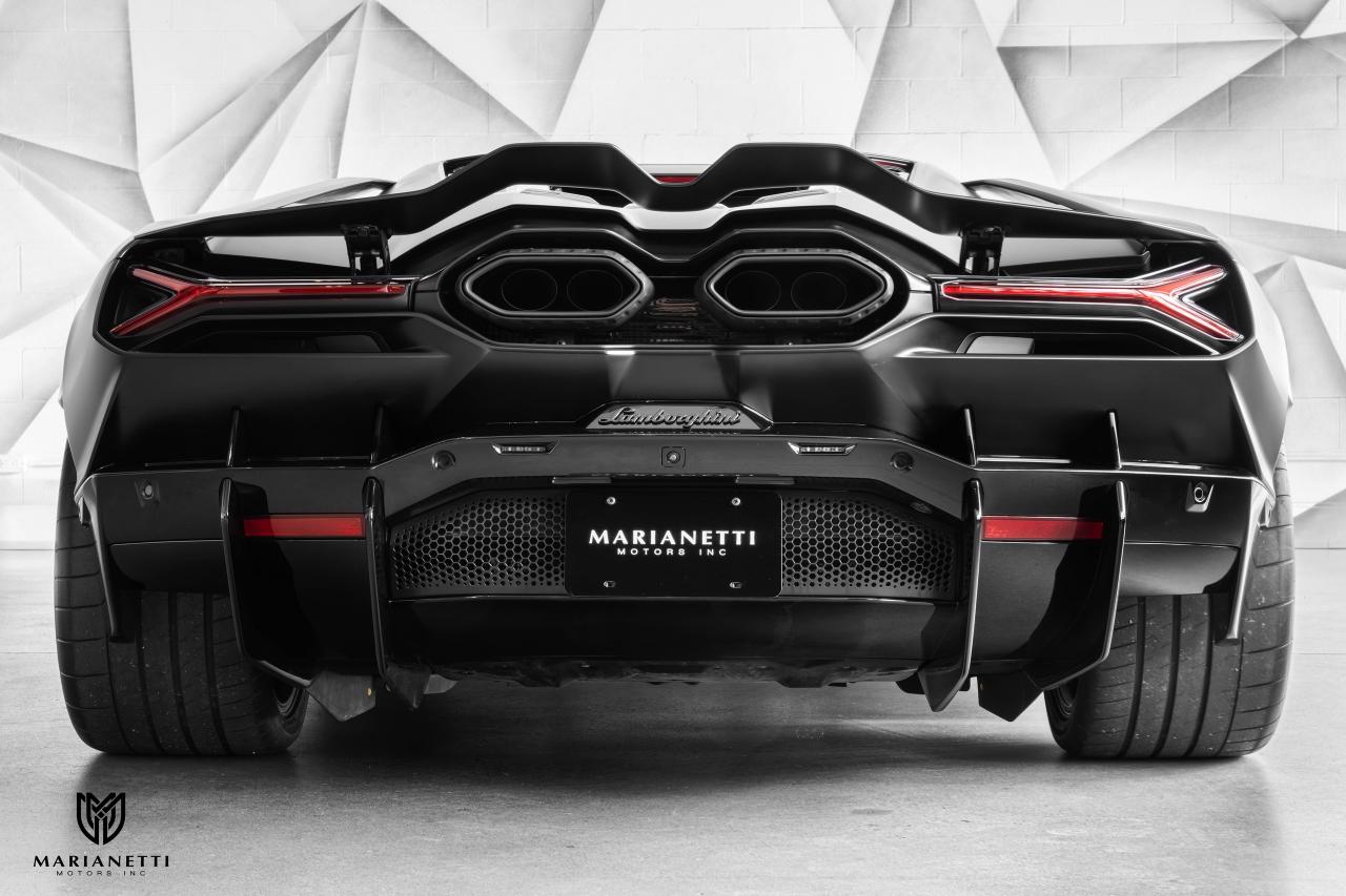 2024 Lamborghini Revuelto  Photo