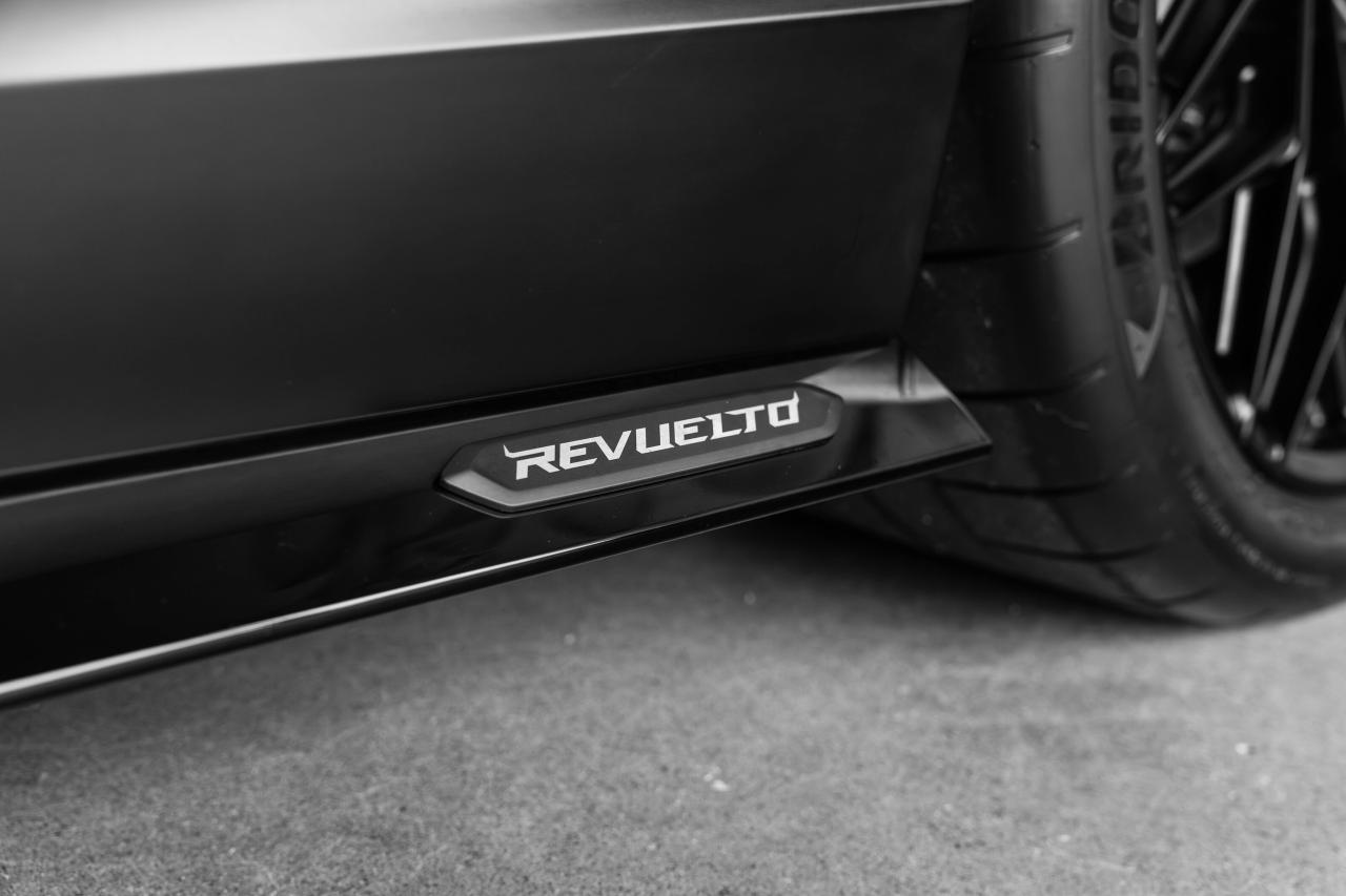 2024 Lamborghini Revuelto  Photo