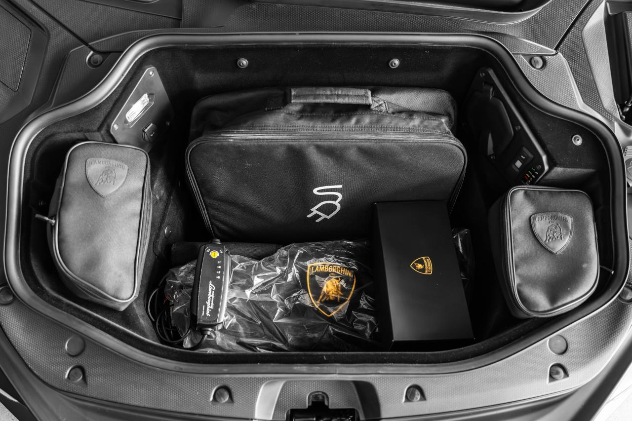 2024 Lamborghini Revuelto  Photo