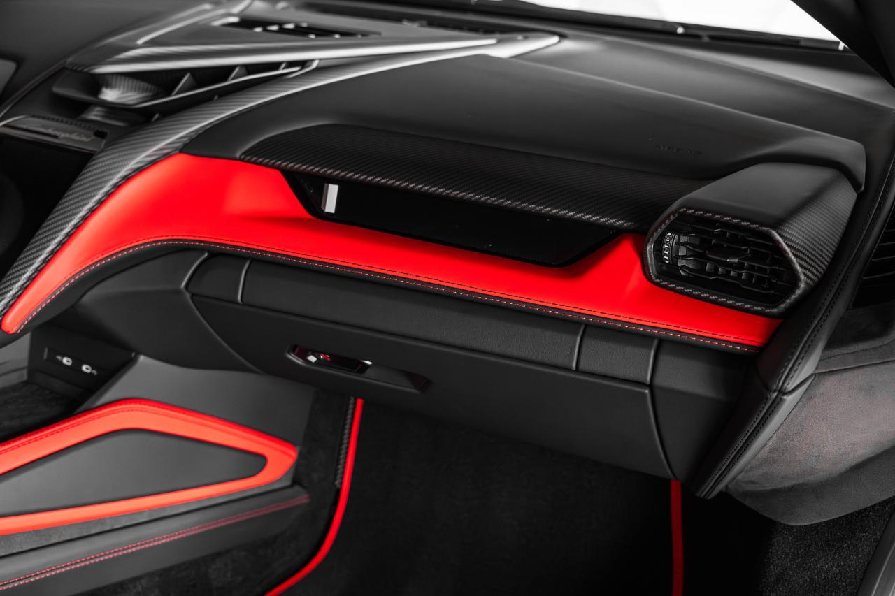 2024 Lamborghini Revuelto  Photo