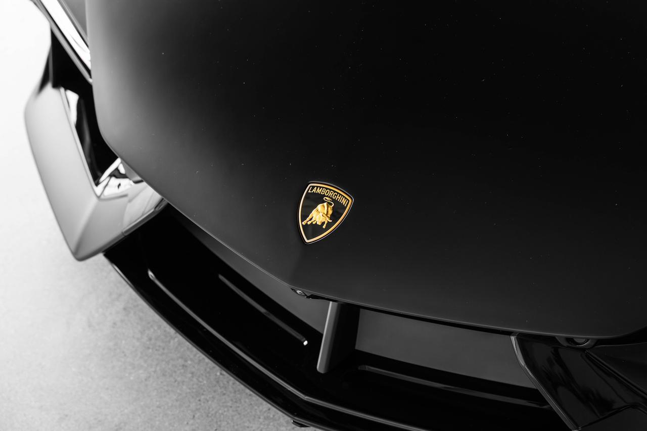 2024 Lamborghini Revuelto  Photo