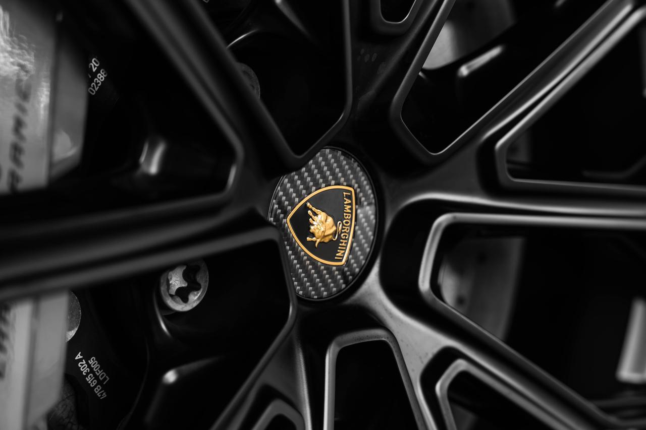 2024 Lamborghini Revuelto  Photo